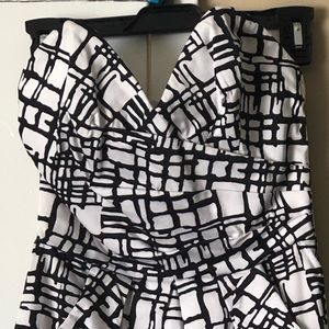 Metropark Dress Size Small 2 Pockets